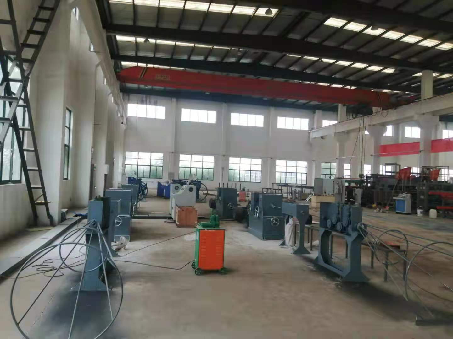 雙軋?jiān)诰€調(diào)直機(jī)組(配洛陽(yáng)調(diào)直機(jī)) 雙軋?jiān)诰€調(diào)直機(jī)組(配洛陽(yáng)調(diào)直機(jī))